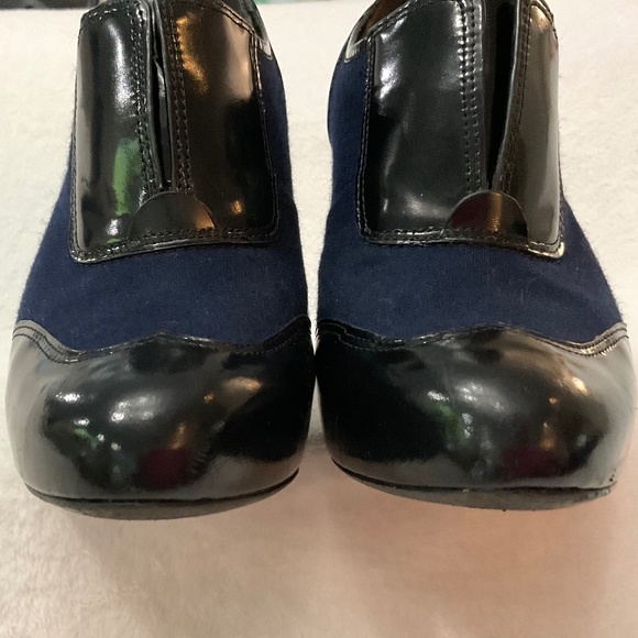 Black/Blue Leather Pull On Tory Burch Leighton Chunky Block Heel Booties Sz 7.5M - Picture 6 of 16